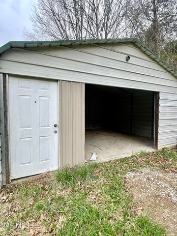 6060 Daniel Boone Road, Gate City, VA 24251