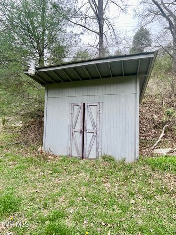 6060 Daniel Boone Road, Gate City, VA 24251