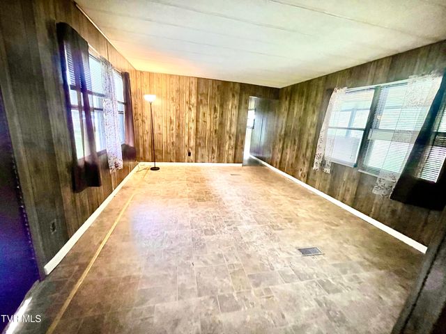 6060 Daniel Boone Road, Gate City, VA 24251