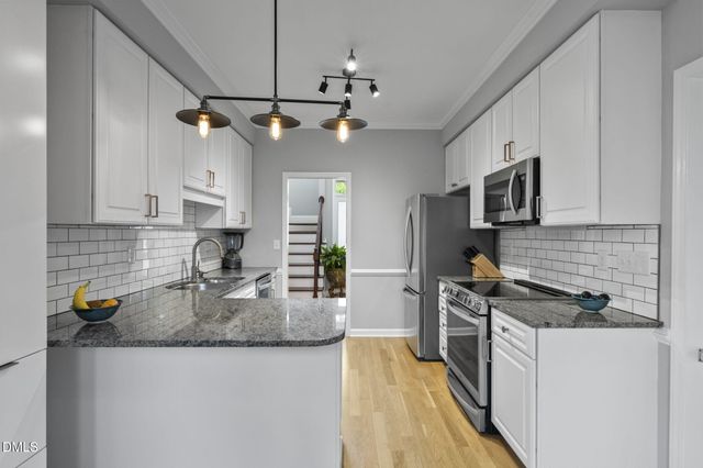 105 Callard Run, Chapel Hill, NC 27514