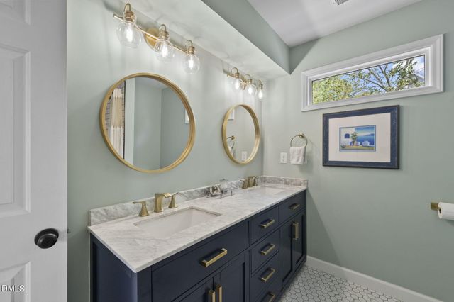 105 Callard Run, Chapel Hill, NC 27514