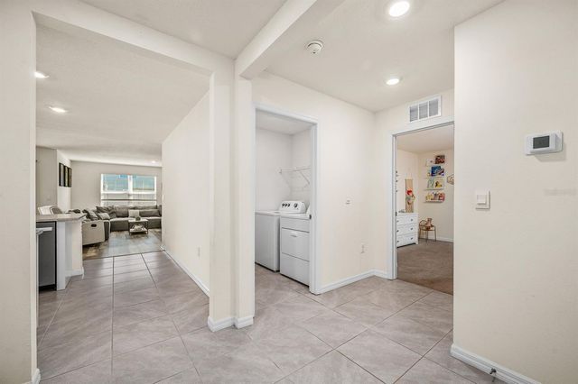2181 NW 247TH DRIVE, Newberry, FL 32669