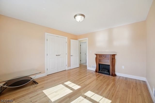 59 Oakwood Dr, Wayne Twp., NJ 07470