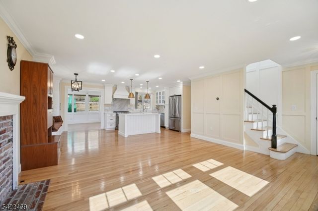 59 Oakwood Dr, Wayne Twp., NJ 07470