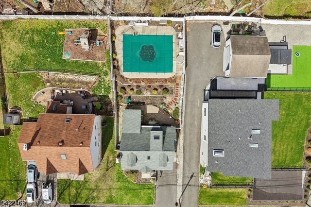 59 Oakwood Dr, Wayne Twp., NJ 07470