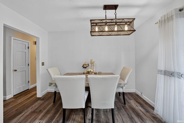 12222 N Timberline Trace, Granger, IN 46530