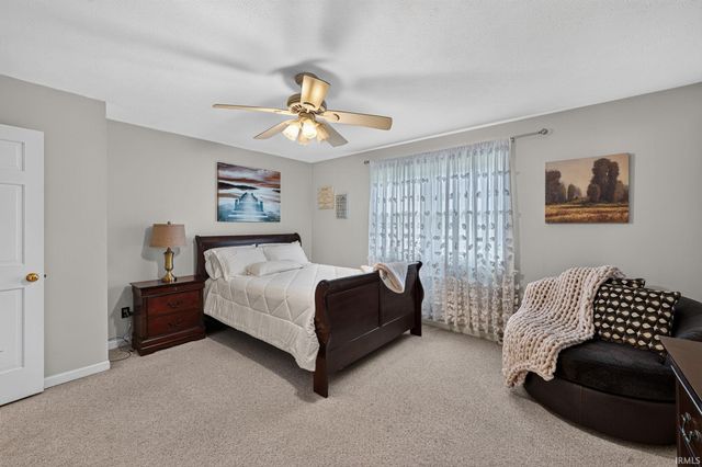 12222 N Timberline Trace, Granger, IN 46530
