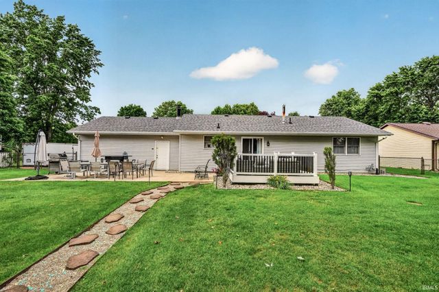 12222 N Timberline Trace, Granger, IN 46530