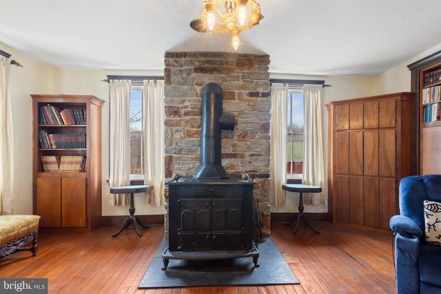 4047 RIDGE RD, Westminster, MD 21157