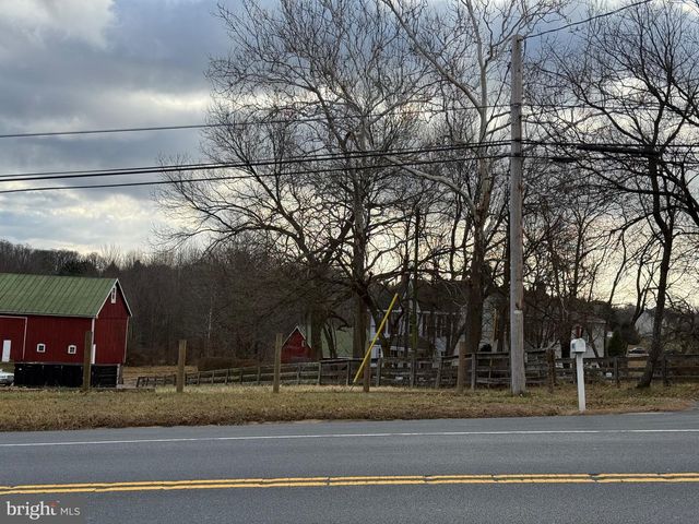 4047 RIDGE RD, Westminster, MD 21157