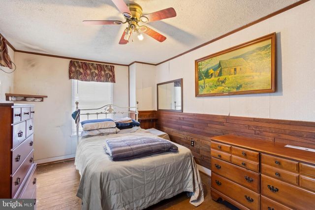 4047 RIDGE RD, Westminster, MD 21157