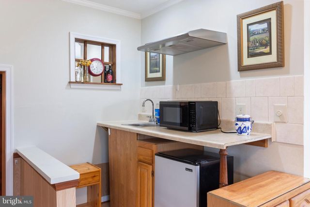 4047 RIDGE RD, Westminster, MD 21157