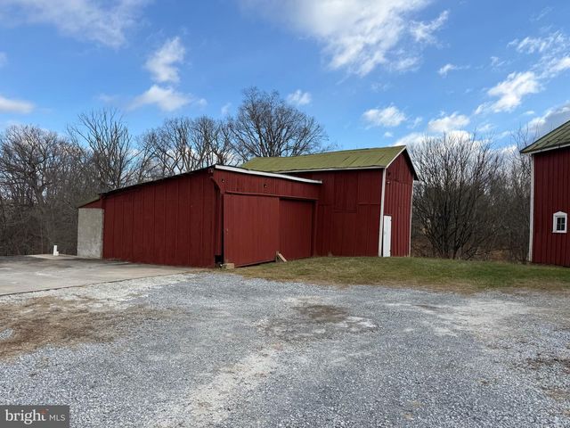 4047 RIDGE RD, Westminster, MD 21157