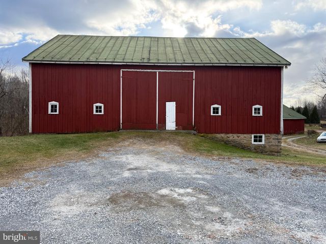 4047 RIDGE RD, Westminster, MD 21157