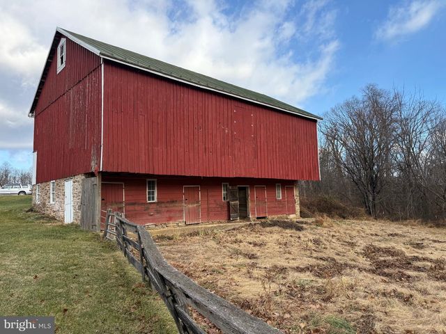 4047 RIDGE RD, Westminster, MD 21157