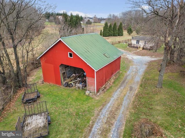 4047 RIDGE RD, Westminster, MD 21157