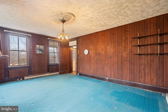 4047 RIDGE RD, Westminster, MD 21157