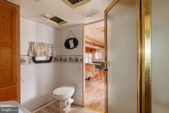 4047 RIDGE RD, Westminster, MD 21157