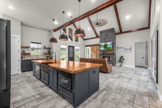 4024 Fall Creek Drive, Weatherford, TX 76087