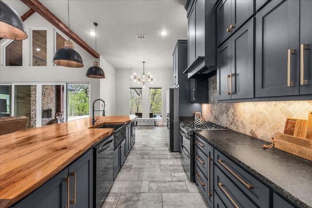 4024 Fall Creek Drive, Weatherford, TX 76087