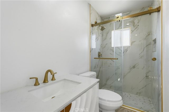 1205 Cole, Los Angeles, CA 90038