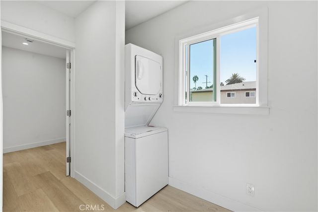 1205 Cole, Los Angeles, CA 90038