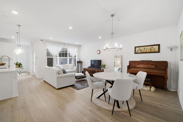 331 Didier Court, Buffalo Grove, IL 60089