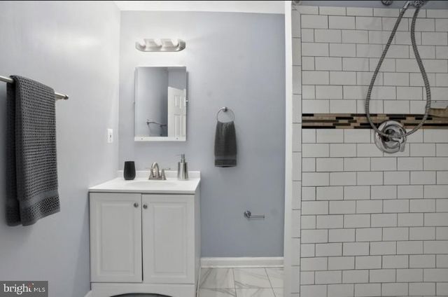 202 WELSH TRACT RD, Newark, DE 19702