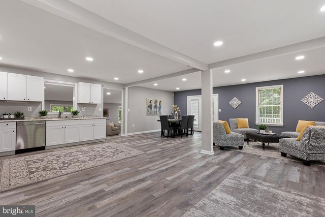 202 WELSH TRACT RD, Newark, DE 19702