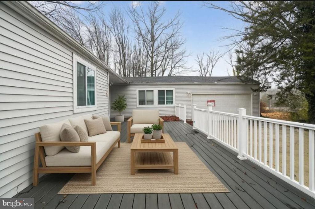 202 WELSH TRACT RD, Newark, DE 19702