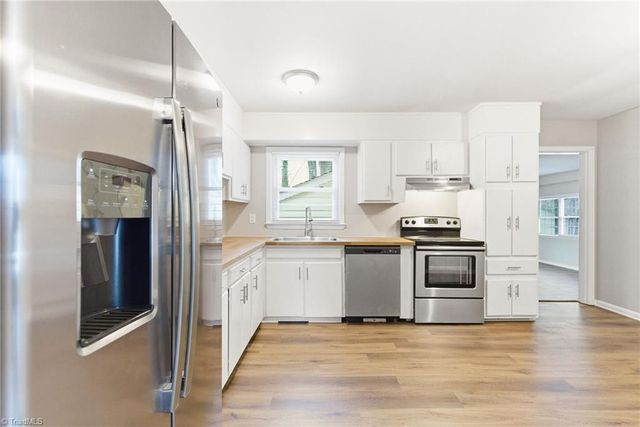 1456 LONDON Drive, High Point, NC 27260