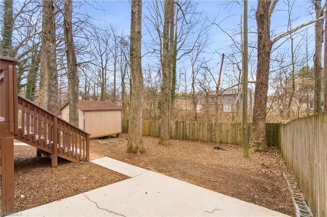 1456 LONDON Drive, High Point, NC 27260