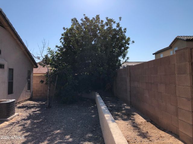 16668 W BELLEVIEW Street, Goodyear, AZ 85338