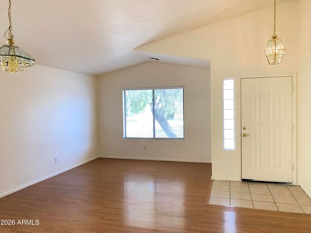 16668 W BELLEVIEW Street, Goodyear, AZ 85338