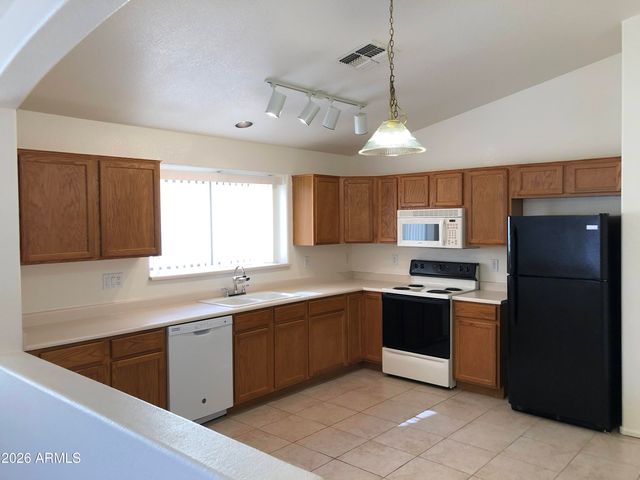 16668 W BELLEVIEW Street, Goodyear, AZ 85338