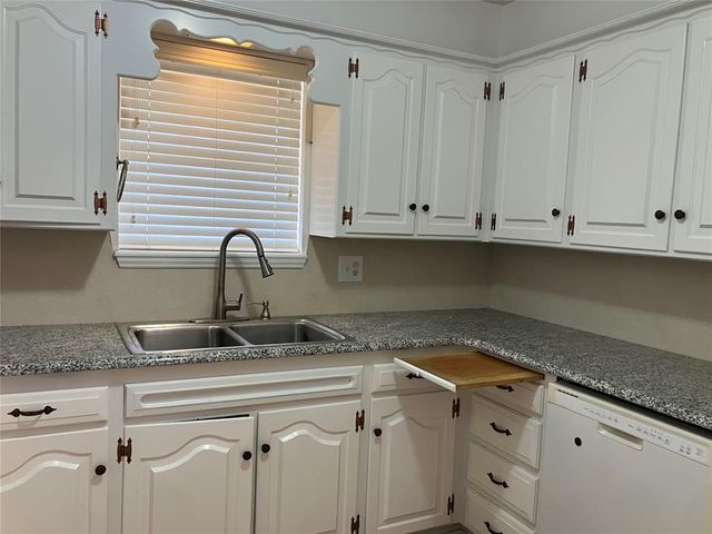 3209 NW 61st Terrace, Oklahoma City, OK 73112