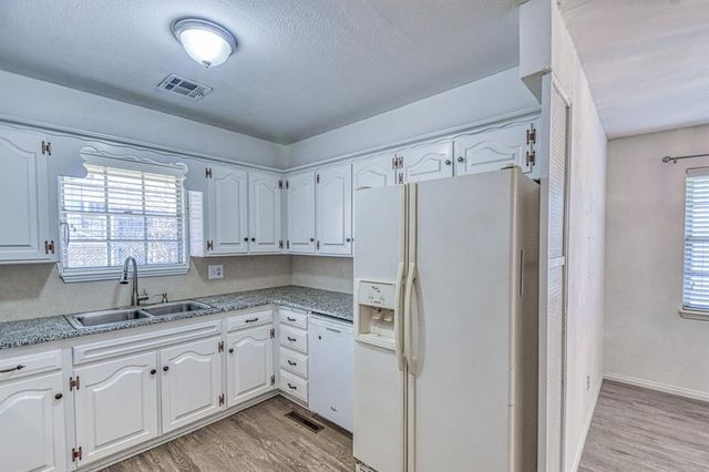 3209 NW 61st Terrace, Oklahoma City, OK 73112