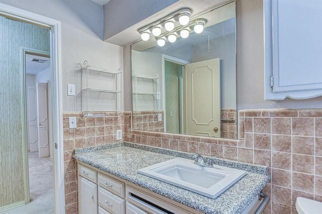 3209 NW 61st Terrace, Oklahoma City, OK 73112