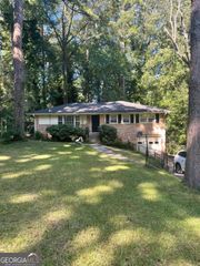 375 Derbyshire Drive, Stone Mountain, GA 30088