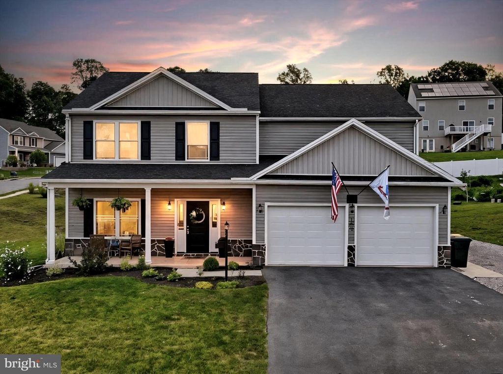 100 STEEPLE CHASE DR, York Haven, PA 17370