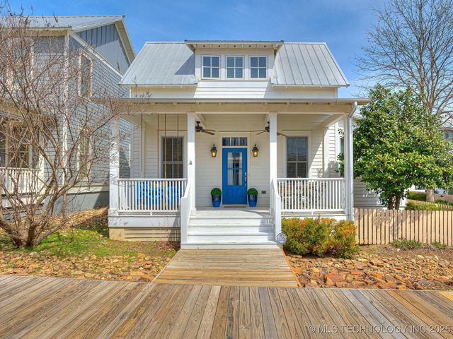 35 Boardwalk Street A, Carlton Landing, OK 74432