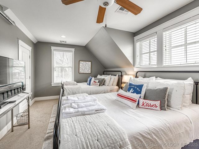 35 Boardwalk Street A, Carlton Landing, OK 74432