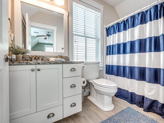 35 Boardwalk Street A, Carlton Landing, OK 74432