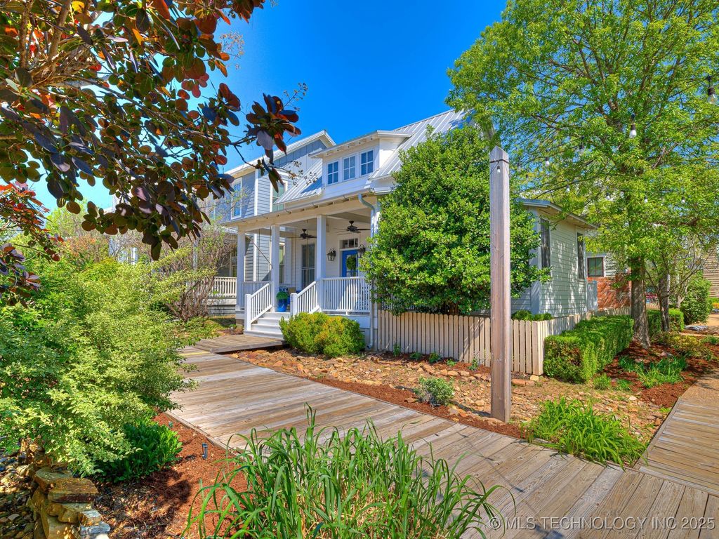 35 Boardwalk Street A, Carlton Landing, OK 74432