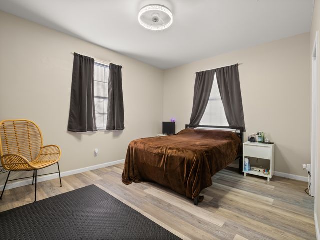 300 S 8th St, Leesville, LA 71446
