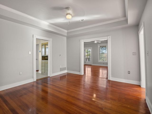 300 S 8th St, Leesville, LA 71446