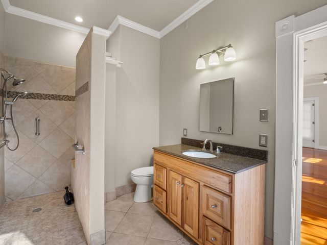 300 S 8th St, Leesville, LA 71446