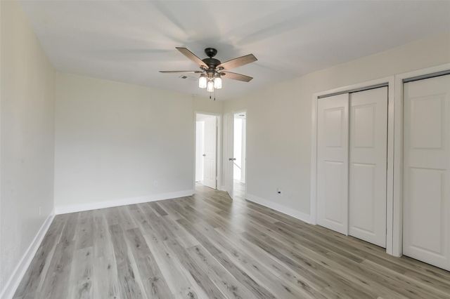 12003 Greenwood Forest Drive B, Houston, TX 77066