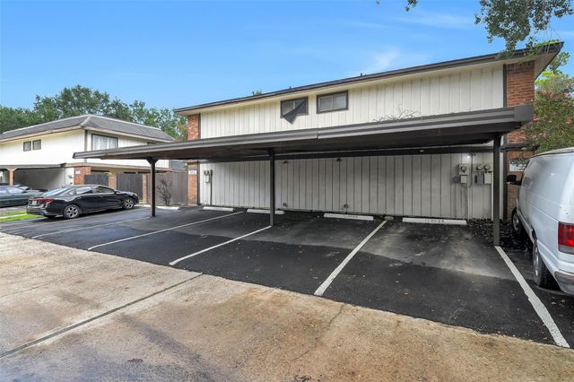 12003 Greenwood Forest Drive B, Houston, TX 77066