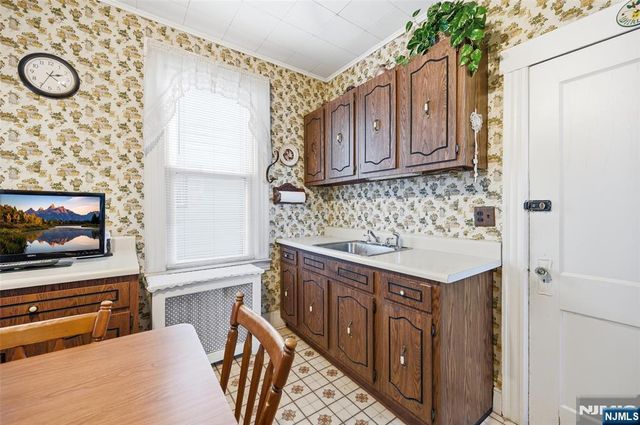 230 Union Avenue, Clifton, NJ 07011